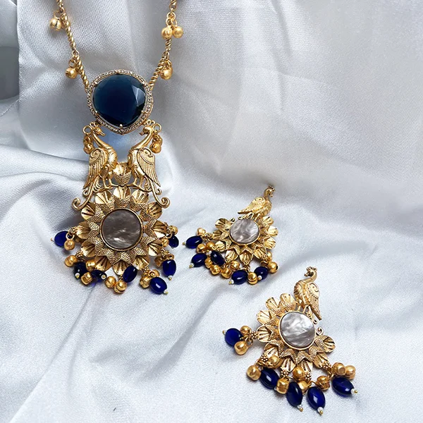 Pihu Necklace with Motifs and Stones, Blue