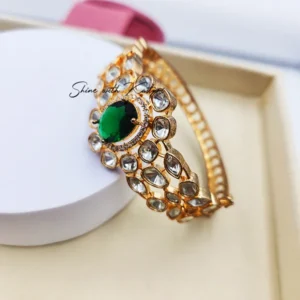 Emerald Polki Stone Kundan Bracelet