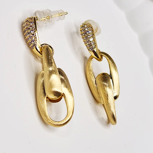 Clink Gold Link Earrings - Image 2