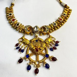 Alternative view of Ethnic Hasli Necklace with earrings