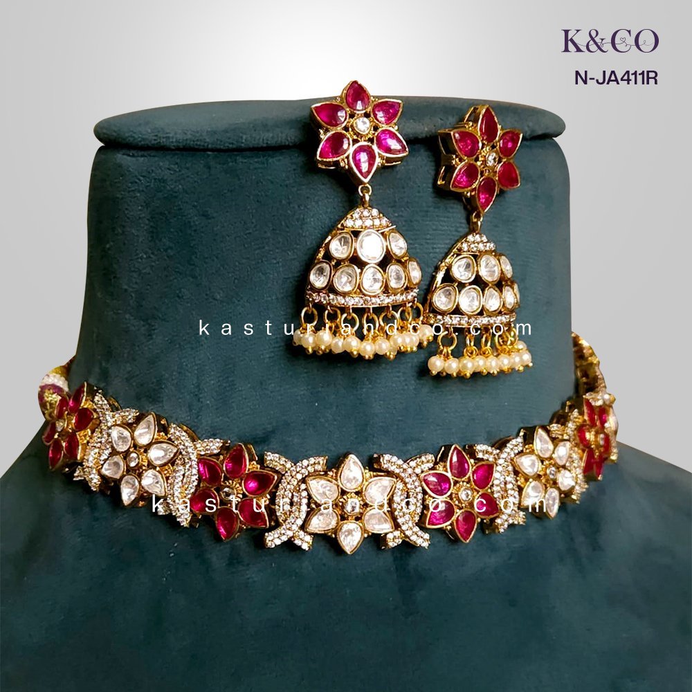 Naira Kundan Choker, Pink