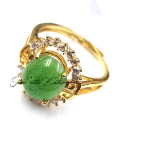 Ring with Emerald Stone
