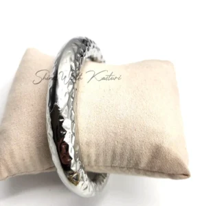 Hammered Silver Round Bangle
