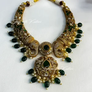 Antique Hasli Choker Multi Color Stone, Green