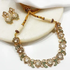 Alternative view of Designer Choker Necklace Flowers Green