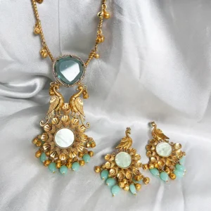 Pihu Necklace with Motifs and Stones, Mint