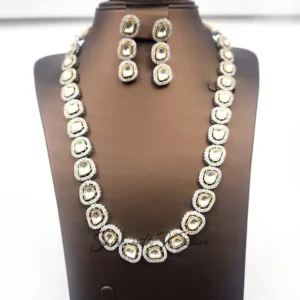 Aarna Polki Necklace with Dual-Tone Finish