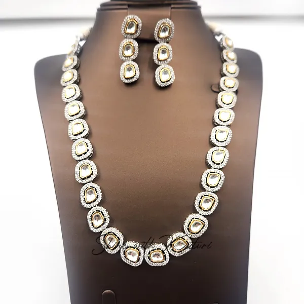 Aarna Polki Necklace with Dual-Tone Finish